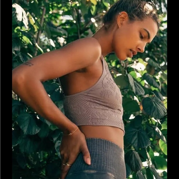 Free People Candy Seamless Bra in Sand, NWT, xs/s & m/l - Picture 2 of 10